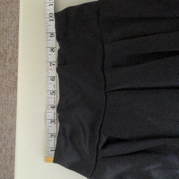 Black Skater Small Stretchy Skirt - Picture 6 of 6